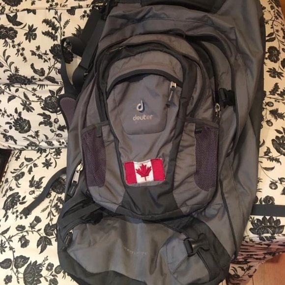 Deuter Handbags - Deuter backpack for travel 70+10 L only used once!